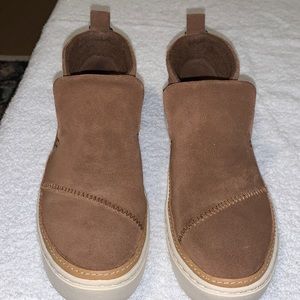 Tom’s Paxton Slide on Shoes